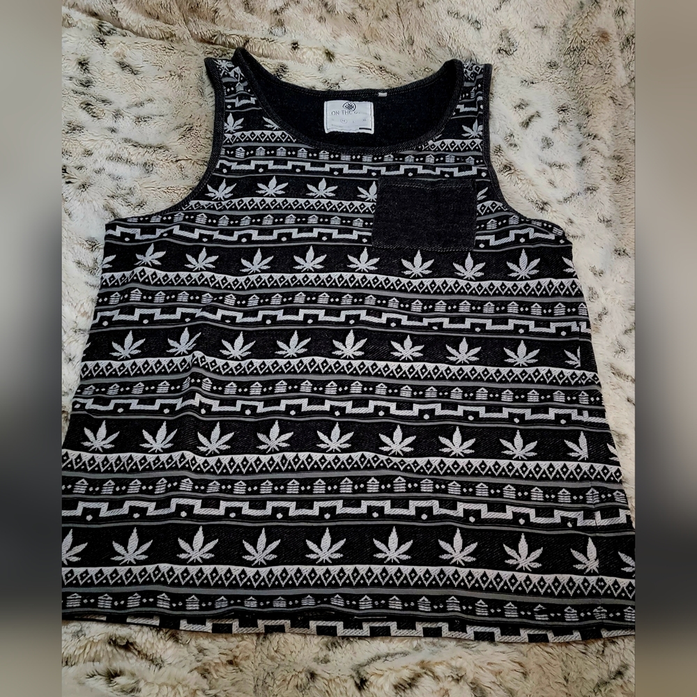 On The Byas Marijuana leaf tank top size M like new